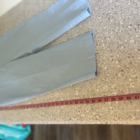 NWT Ann Taylor 16 THE CROP
CURVY FIT Blue Pants - Picture 5 of 12